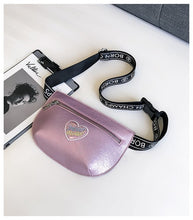 Load image into Gallery viewer, Heart Waist Bag