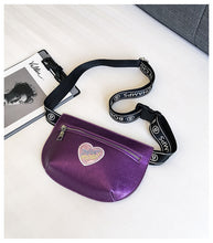 Load image into Gallery viewer, Heart Waist Bag